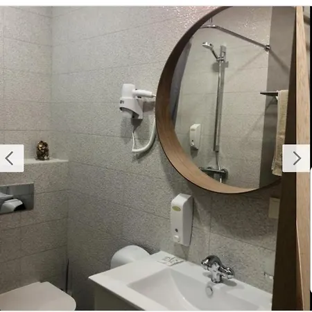 Happy Plentiful Old Town Studio, Self Check-in, Ac, Parking In The Underground Garage